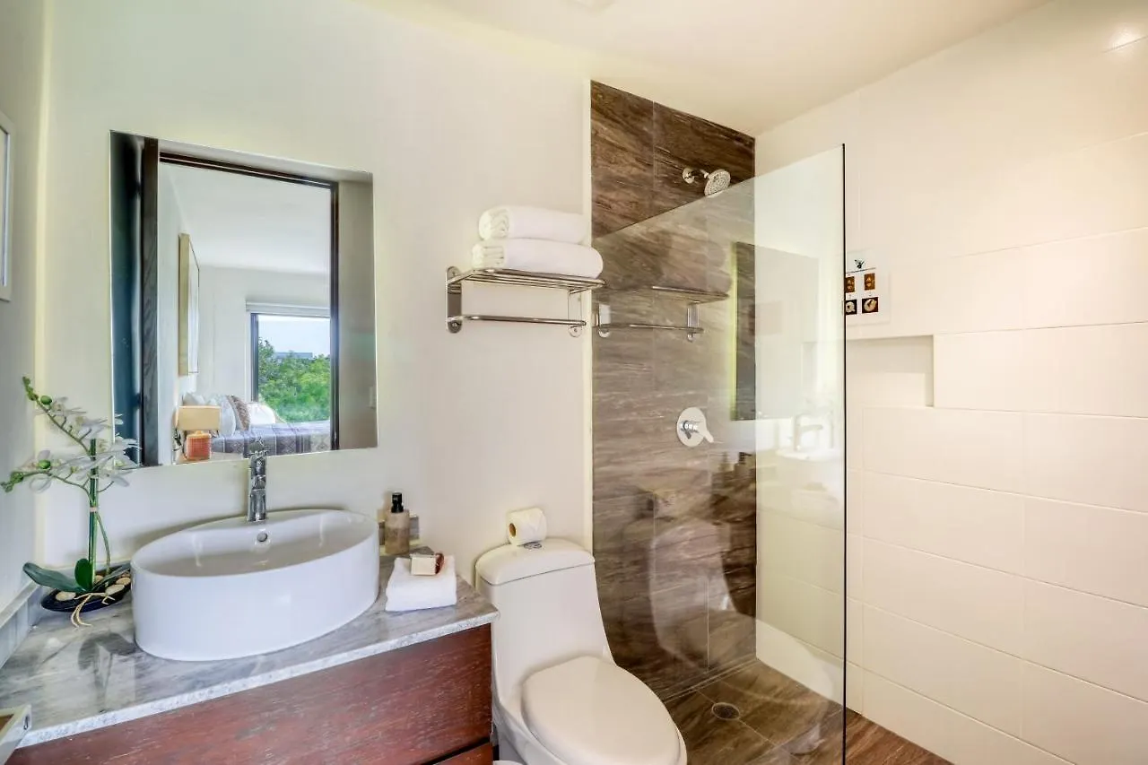 Zulim Condo - 302 Playa del Carmen Hotel